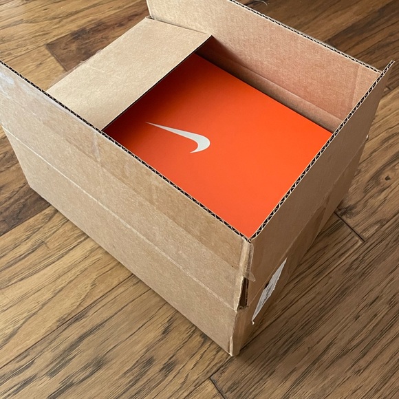 Nike Spikes - Picture 9 of 9